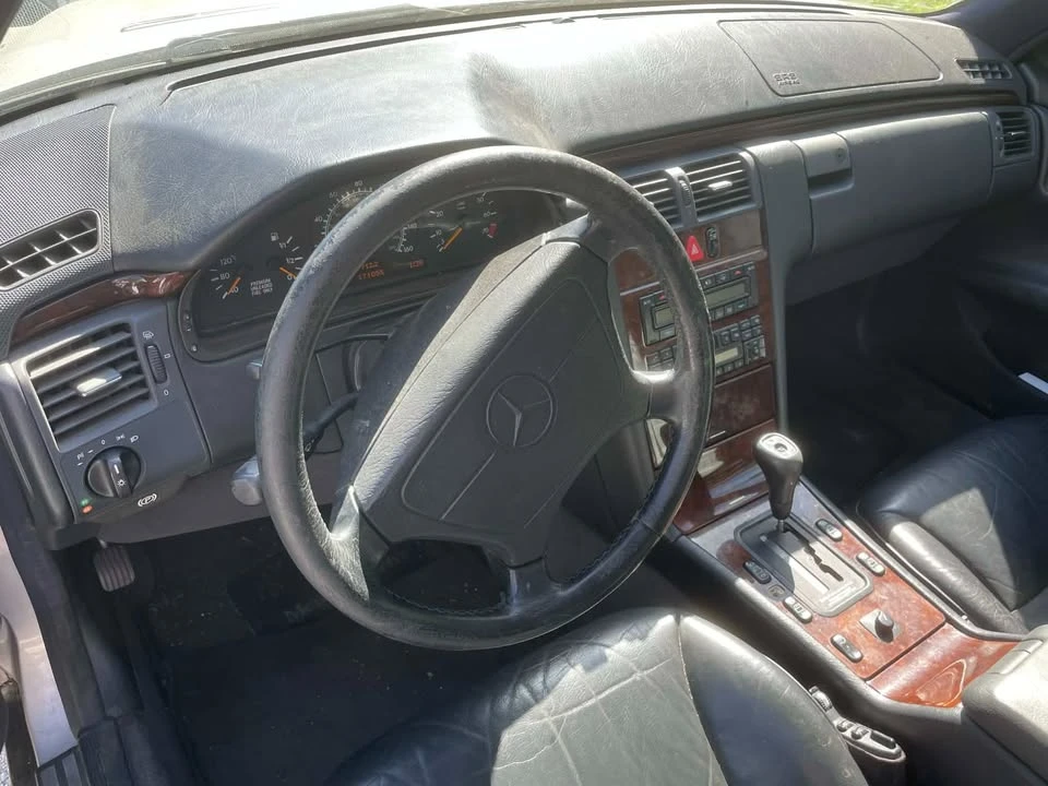 1996 Mercedes-Benz W210 E-Class - Image 2 of 3