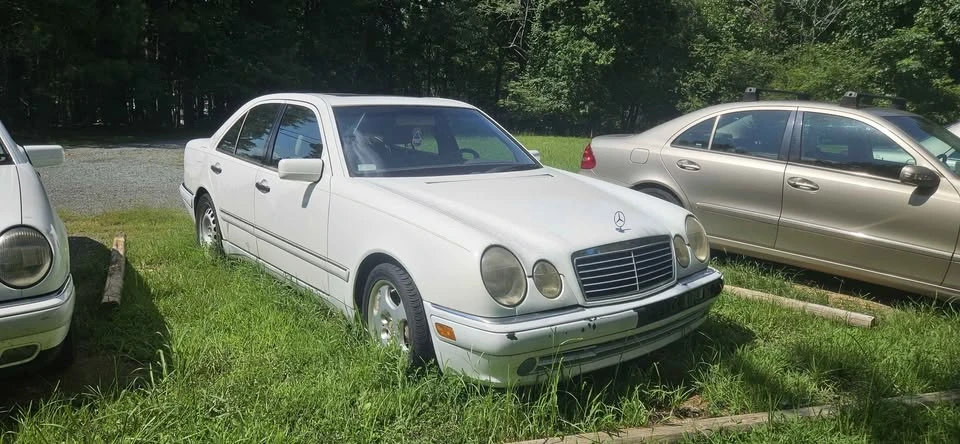 1996 Mercedes-Benz W124 E-Class - Image 2 of 20