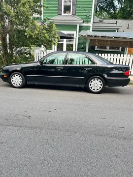 1996 Mercedes-Benz 300 D Sedan