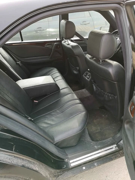 1996 Mercedes-Benz W124 E-Class - Image 8 of 8