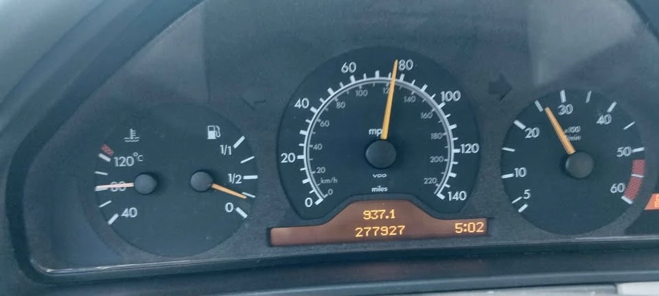 1996 Mercedes-Benz W124 E-Class - Image 14 of 19