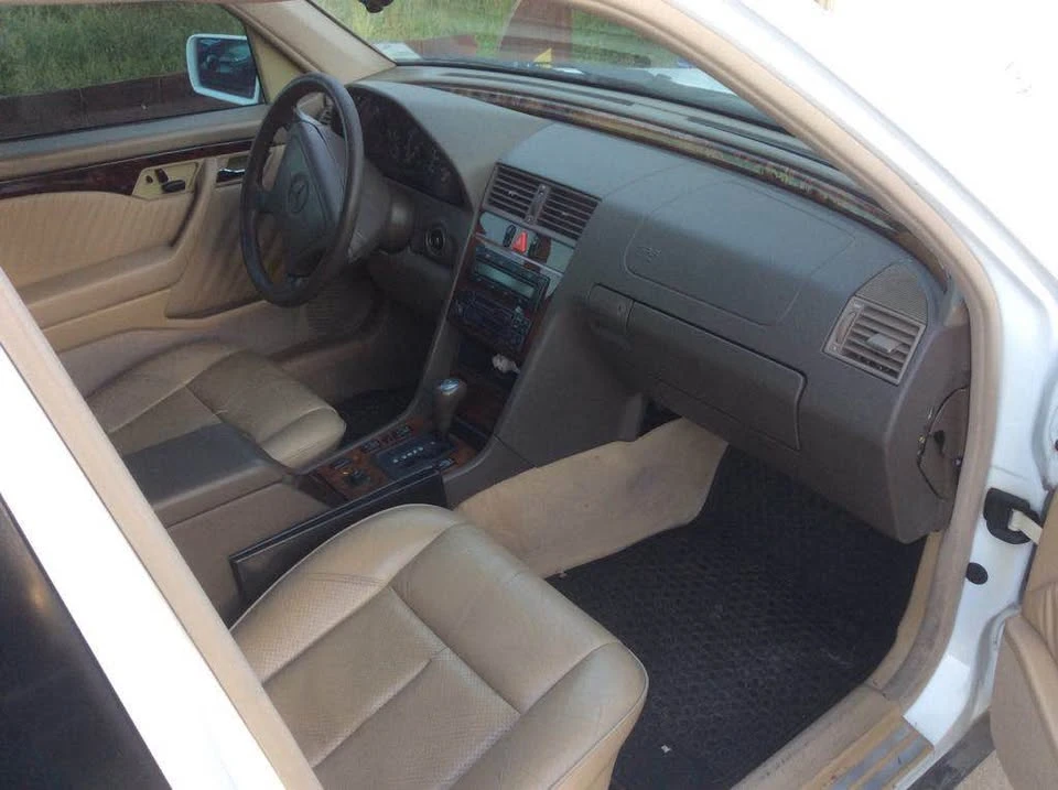1996 Mercedes-Benz W202 C-Class - Image 2 of 9