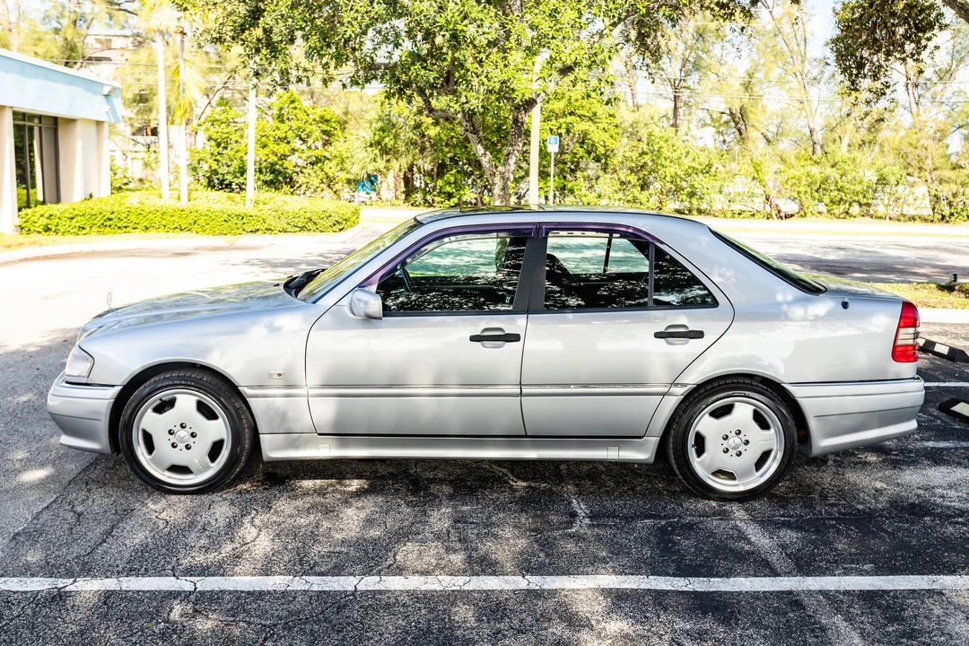 1996 Mercedes-Benz W202 C-Class - Image 8 of 31