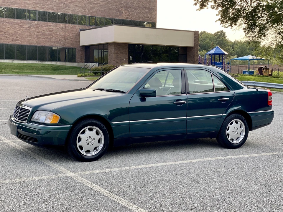 1996 Mercedes-Benz W202 C-Class - Image 11 of 31