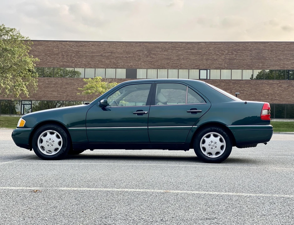 1996 Mercedes-Benz W202 C-Class - Image 17 of 31