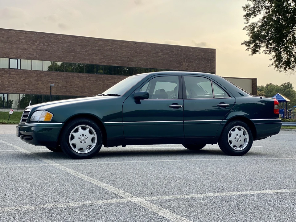 1996 Mercedes-Benz W202 C-Class - Image 12 of 31
