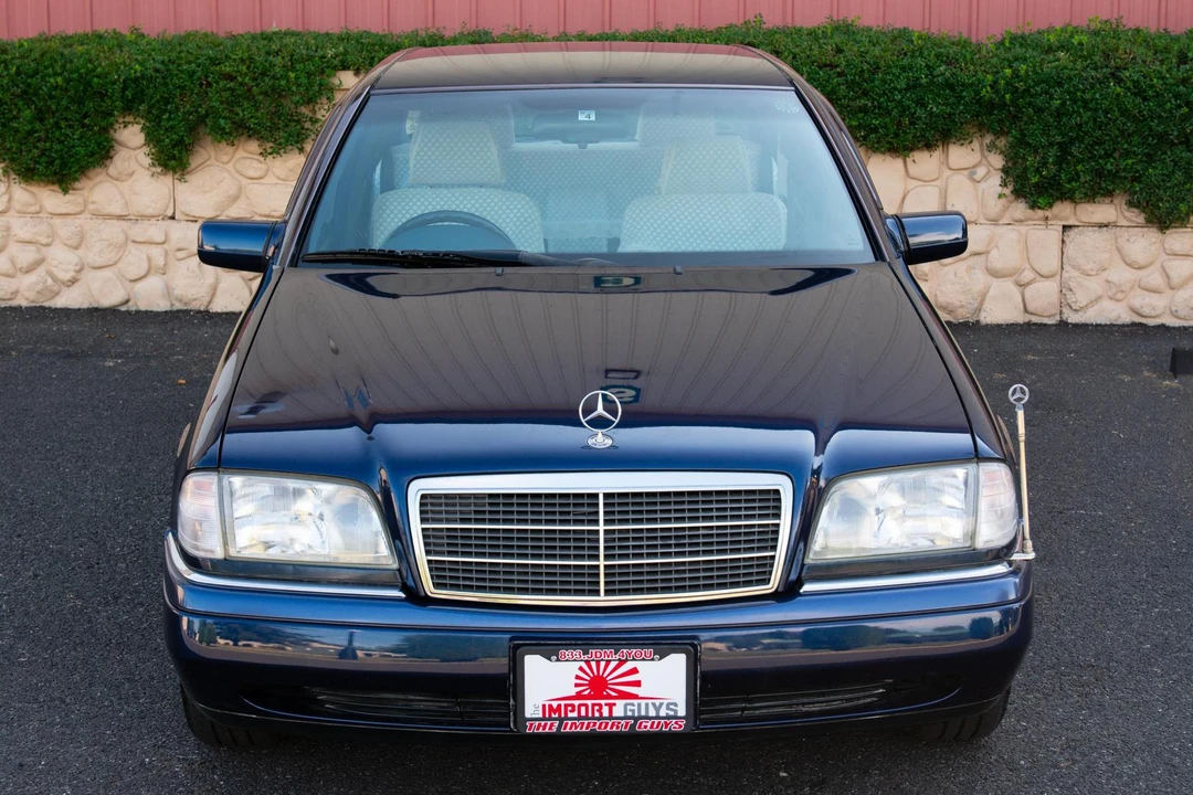 1996 Mercedes-Benz W202 C-Class - Image 2 of 31