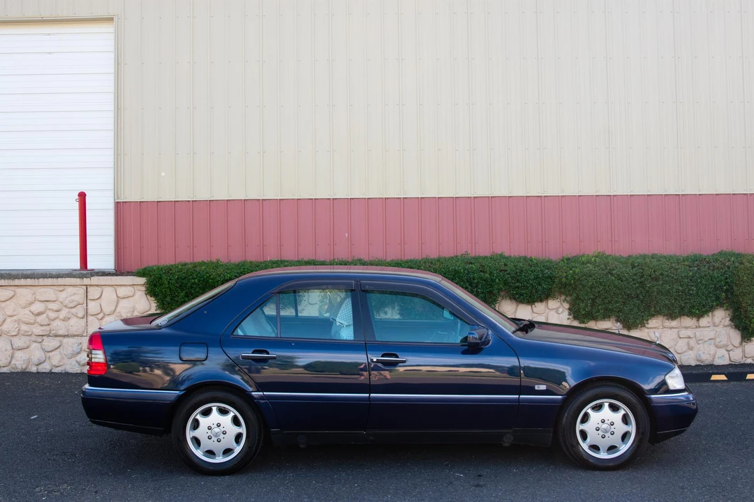 1996 Mercedes-Benz W202 C-Class - Image 16 of 31