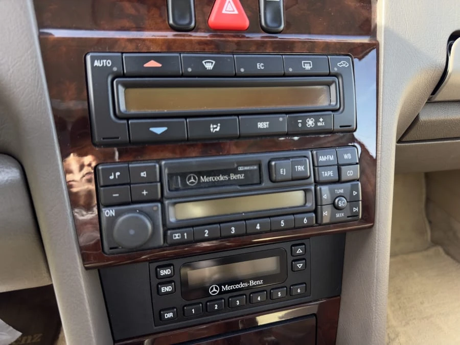 1996 Mercedes-Benz W202 C-Class - Image 11 of 18