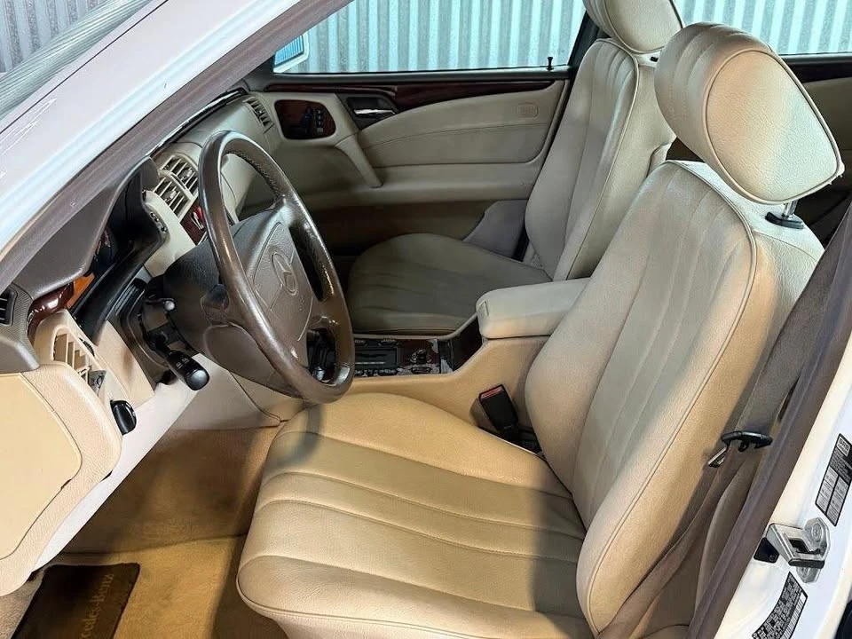 1996 Mercedes-Benz W210 E-Class - Image 11 of 20