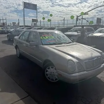 1996 Mercedes-Benz E 320 Sedan