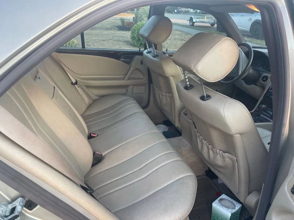 1996 Mercedes-Benz W124 E-Class - Image 8 of 14