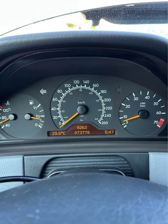 1996 Mercedes-Benz W210 E-Class - Image 11 of 15