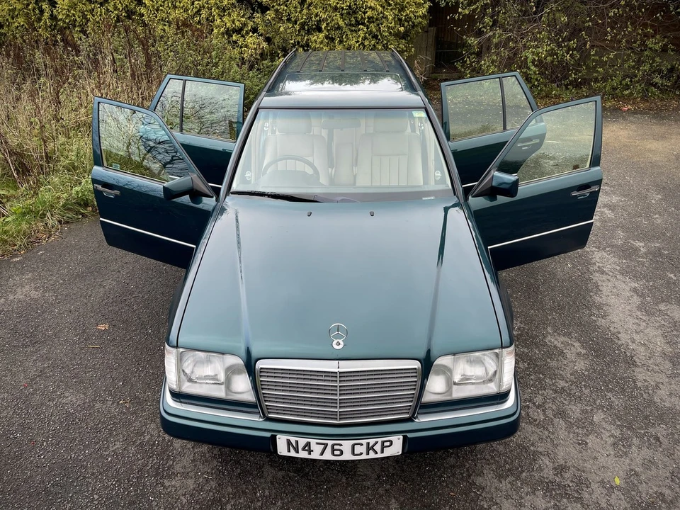 1996 Mercedes-Benz W124 E-Class - Image 24 of 30