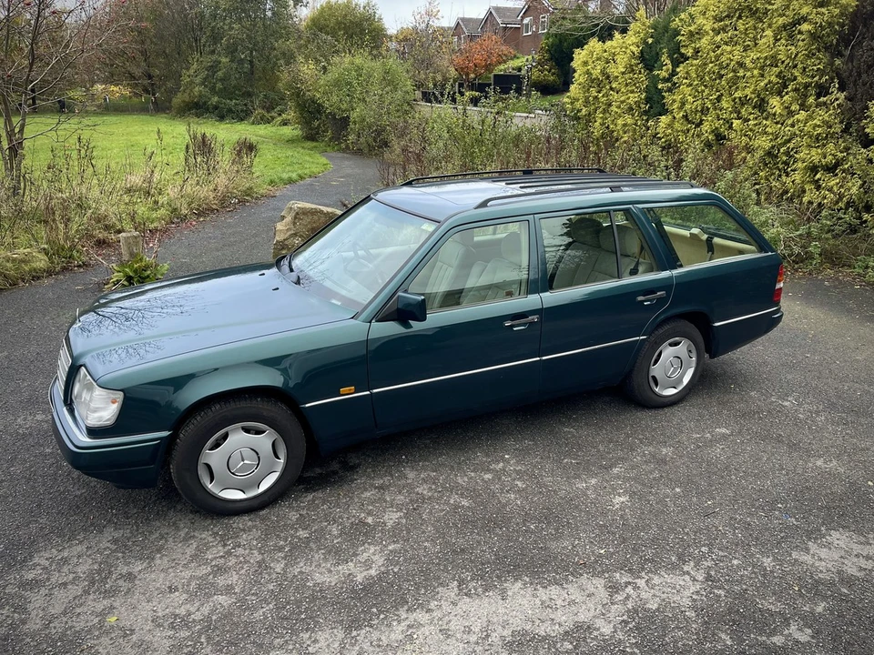 1996 Mercedes-Benz W124 E-Class - Image 12 of 30