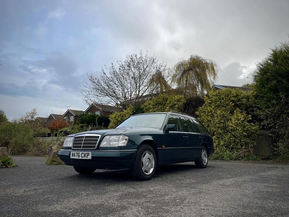 1996 Mercedes-Benz W124 E-Class - Image 13 of 30