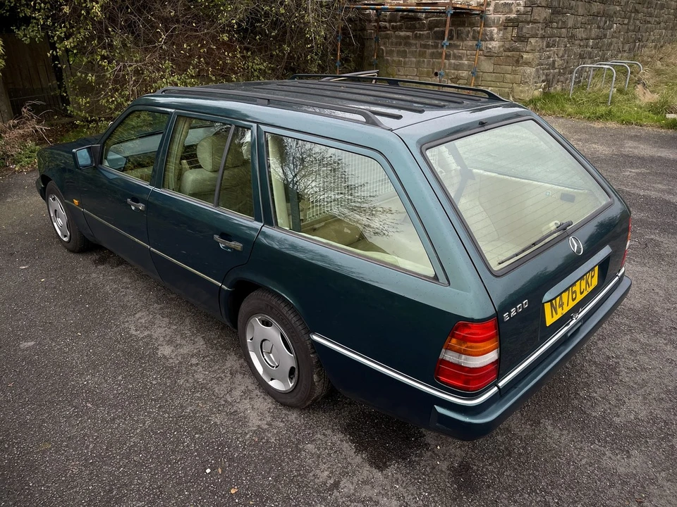 1996 Mercedes-Benz W124 E-Class - Image 18 of 30