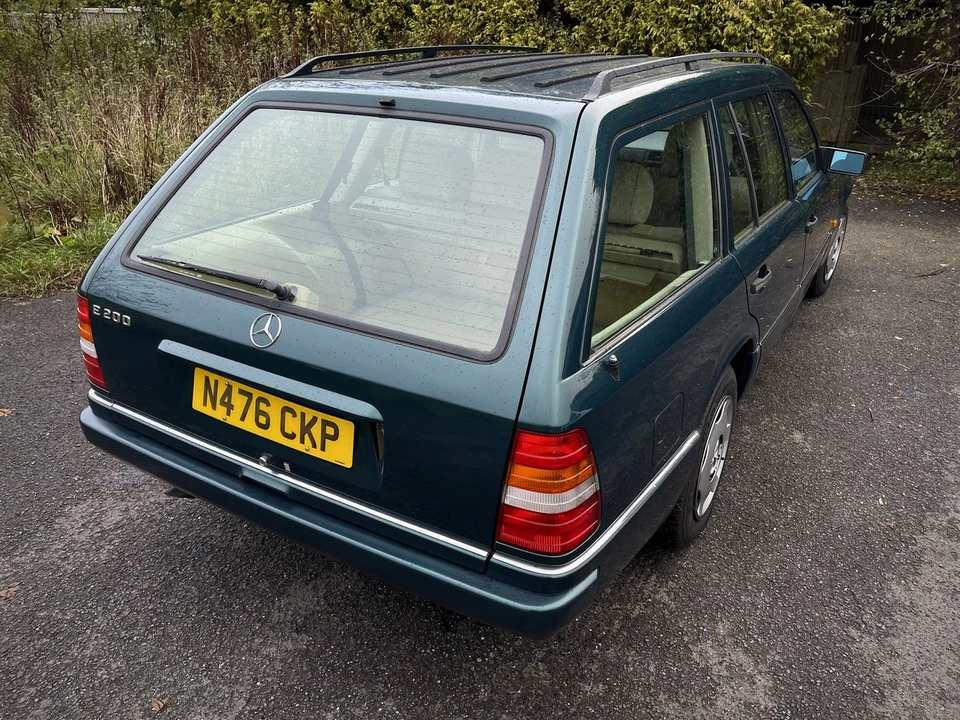 1996 Mercedes-Benz W124 E-Class - Image 15 of 30
