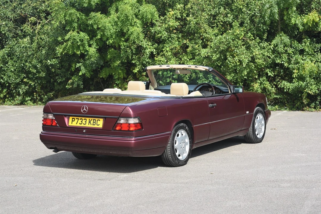 1996 Mercedes-Benz W124 E-Class - Image 13 of 30