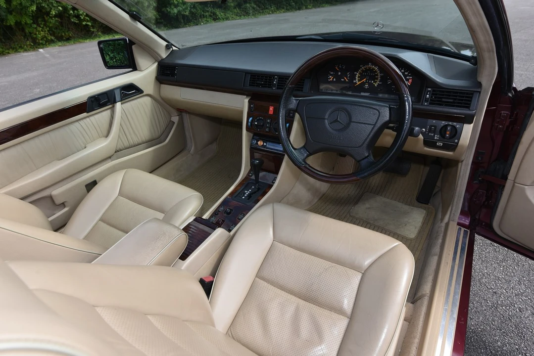 1996 Mercedes-Benz W124 E-Class - Image 29 of 30