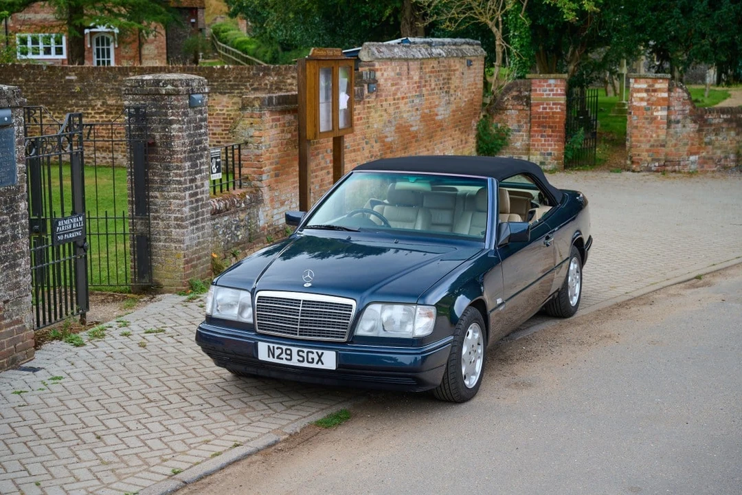 1996 Mercedes-Benz W124 E-Class - Image 26 of 30