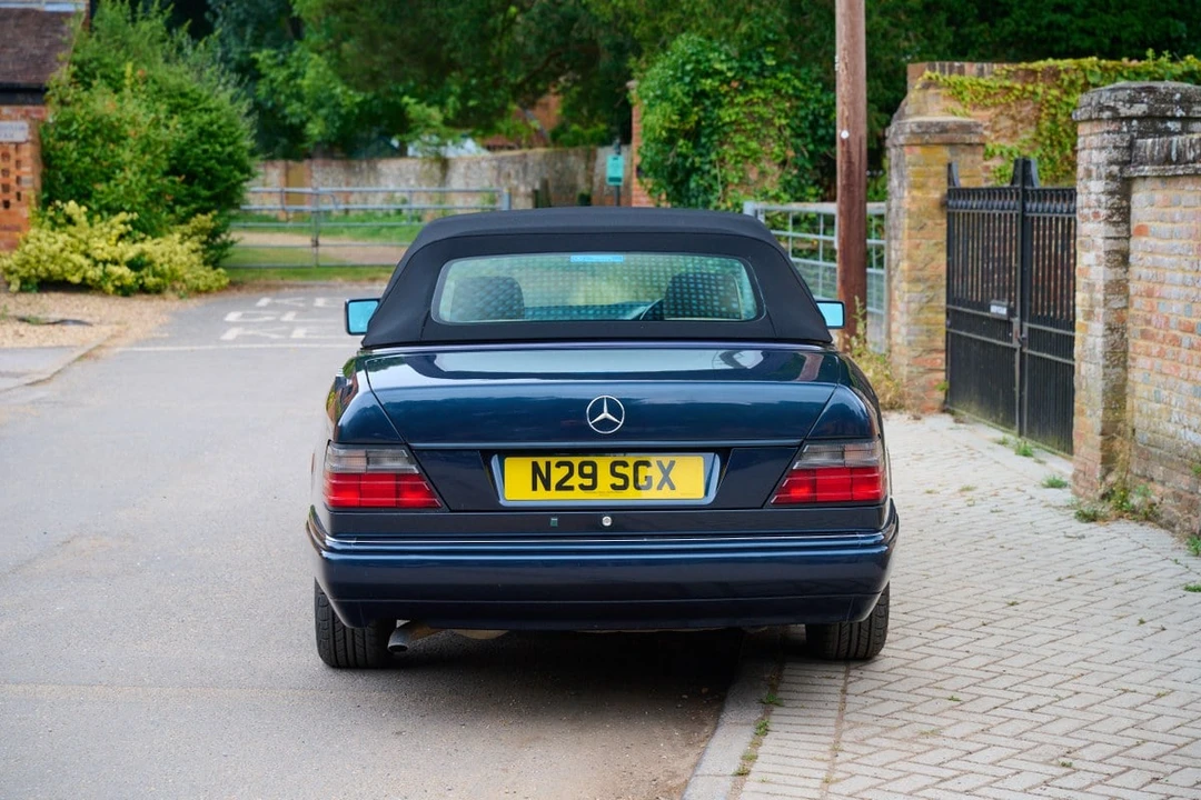 1996 Mercedes-Benz W124 E-Class - Image 20 of 30