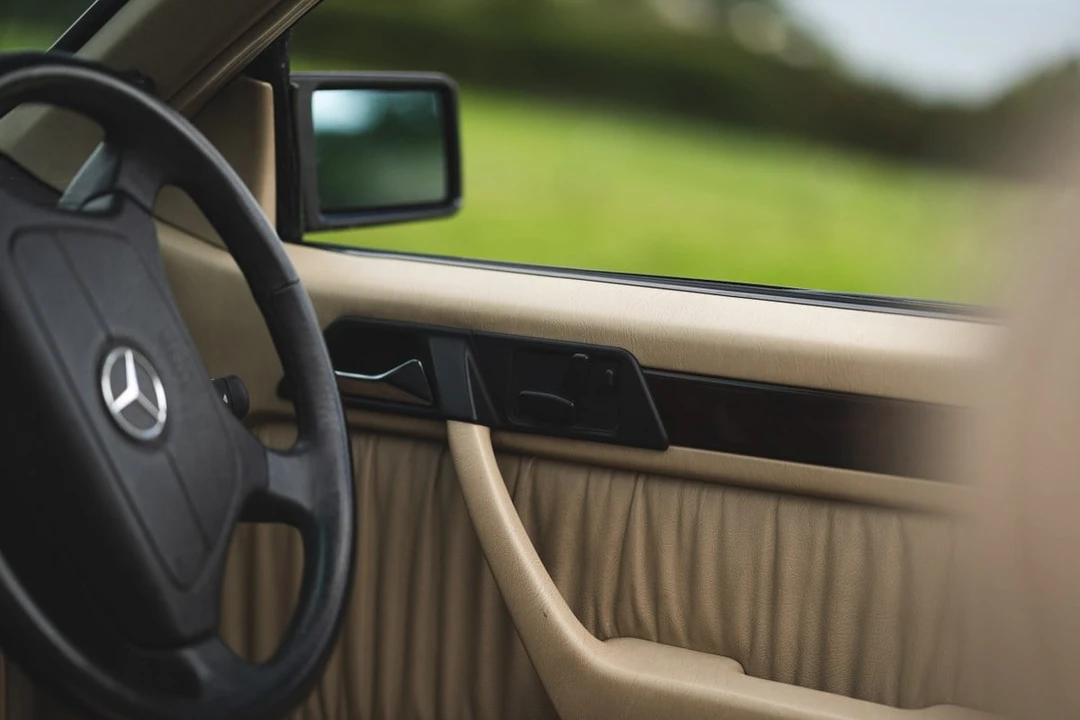 1996 Mercedes-Benz W124 E-Class - Image 25 of 30