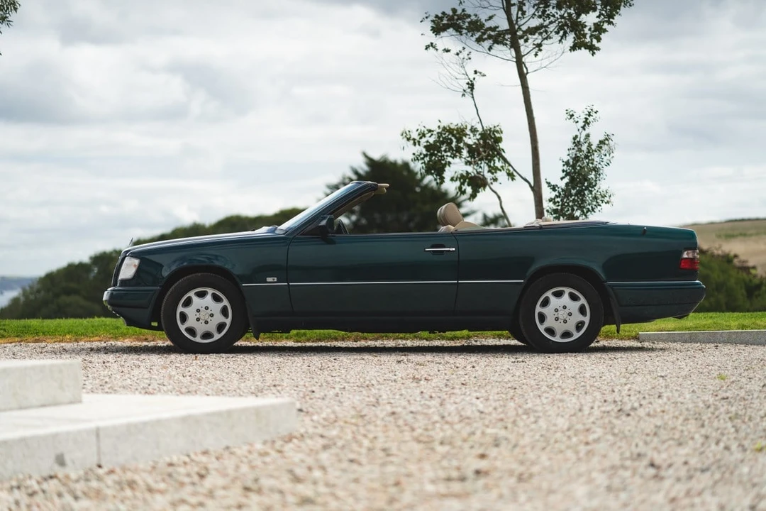 1996 Mercedes-Benz W124 E-Class - Image 14 of 30
