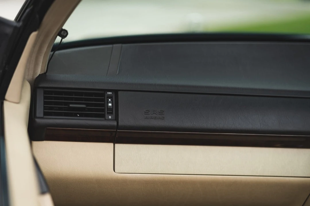 1996 Mercedes-Benz W124 E-Class - Image 26 of 30