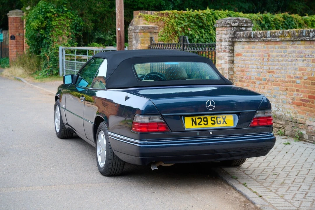1996 Mercedes-Benz W124 E-Class - Image 19 of 30