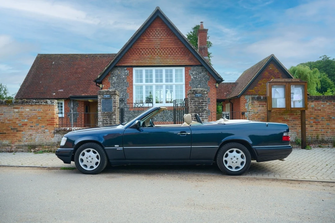 1996 Mercedes-Benz W124 E-Class - Image 8 of 30