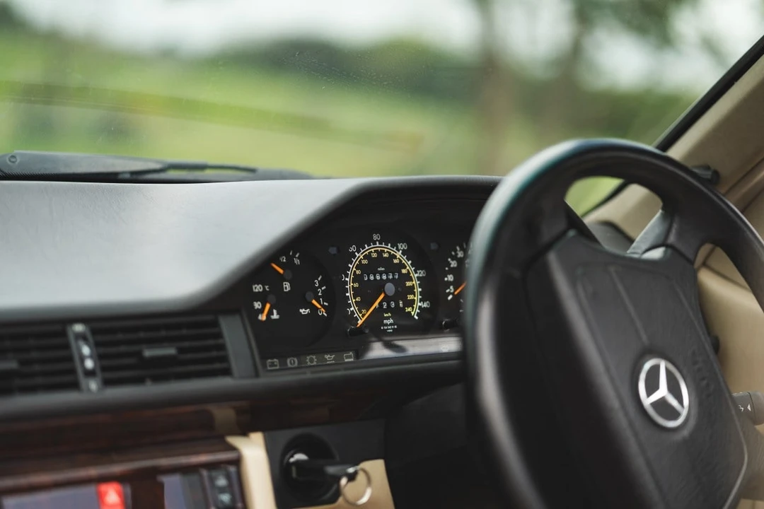 1996 Mercedes-Benz W124 E-Class - Image 22 of 30