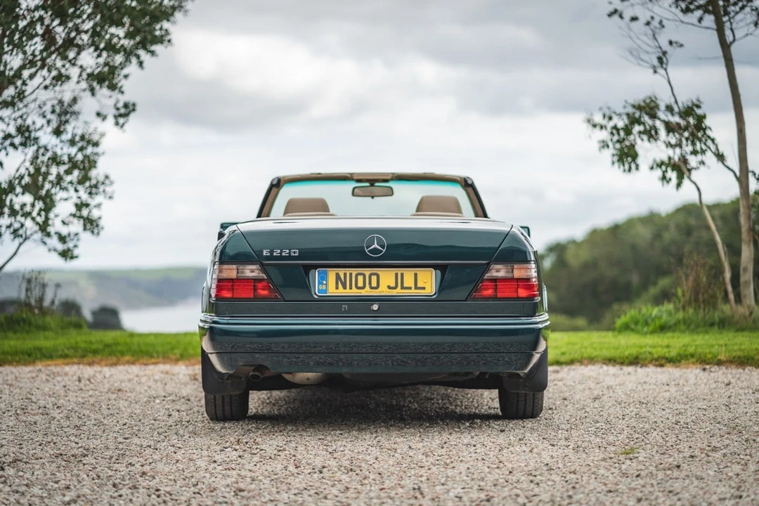 1996 Mercedes-Benz W124 E-Class - Image 10 of 30