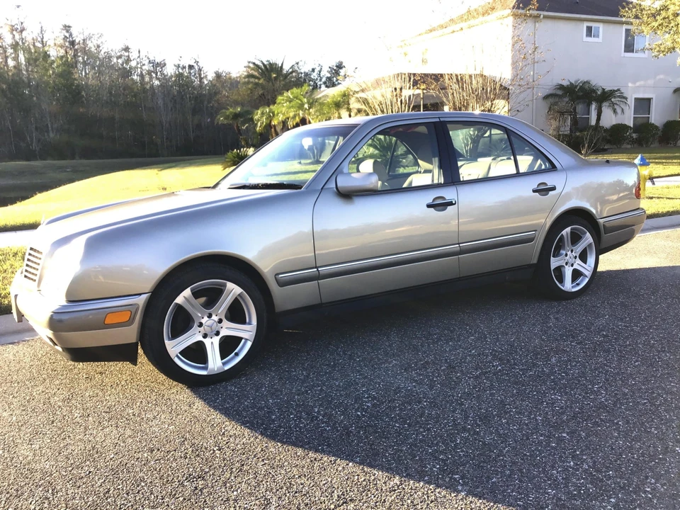 1996 Mercedes-Benz W210 E-Class - Image 8 of 31