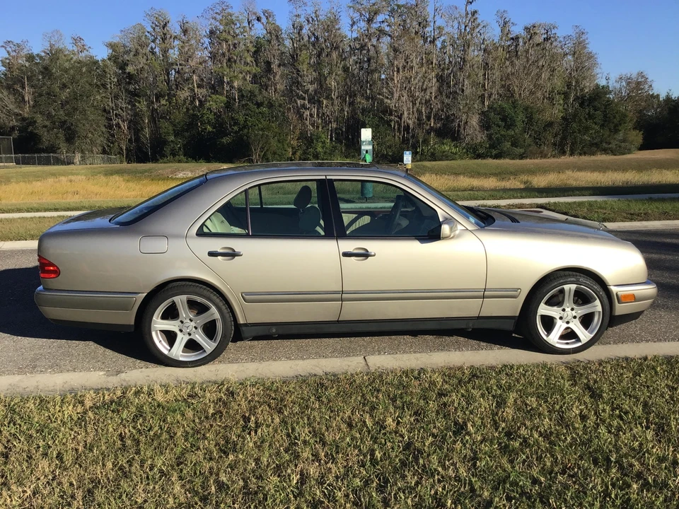 1996 Mercedes-Benz W210 E-Class - Image 17 of 31