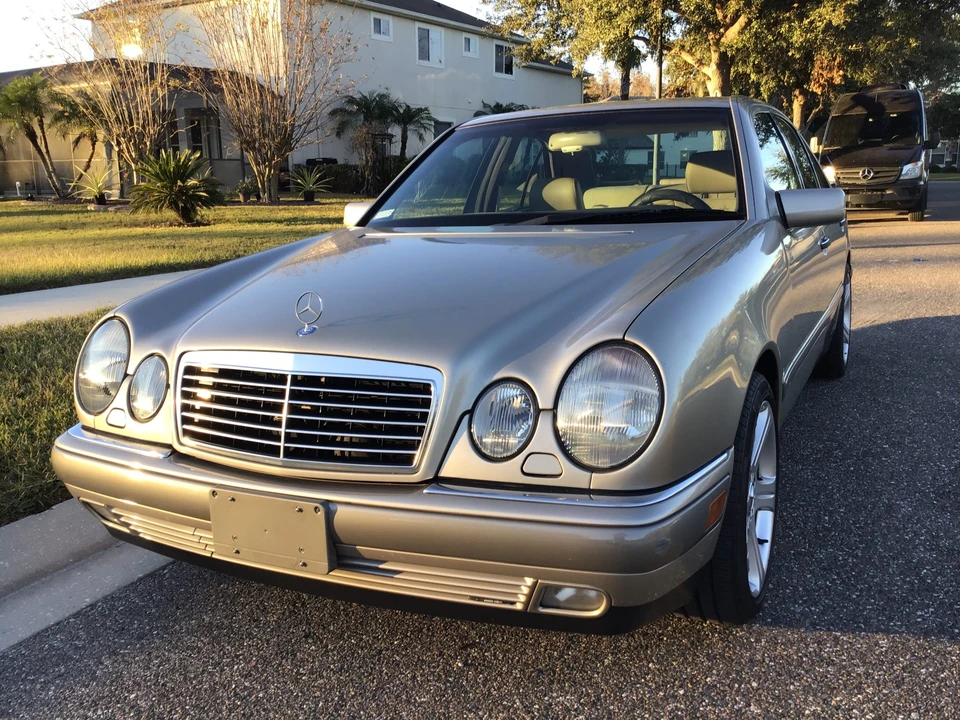 1996 Mercedes-Benz W210 E-Class - Image 2 of 31
