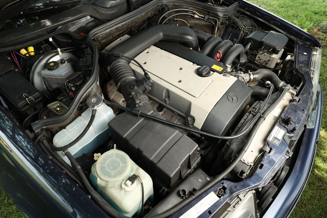 1996 Mercedes-Benz W124 E-Class - Image 5 of 11
