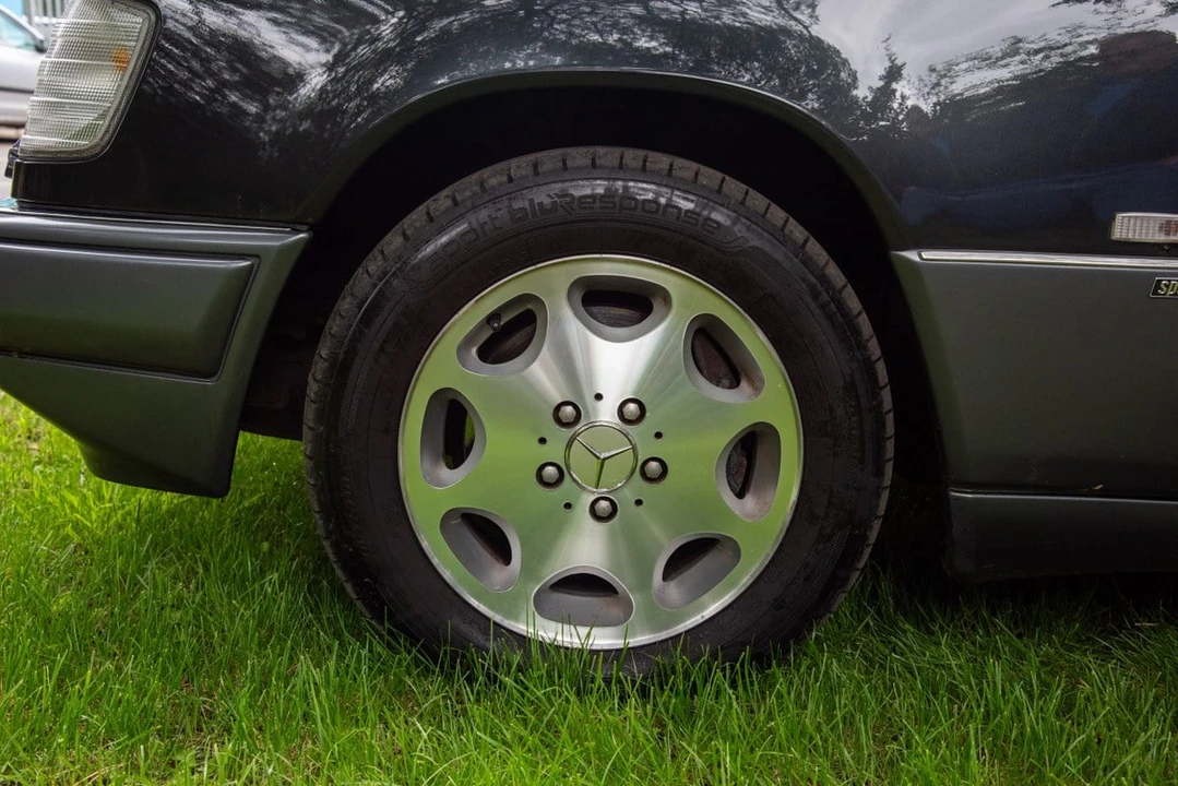 1996 Mercedes-Benz W124 E-Class - Image 30 of 30