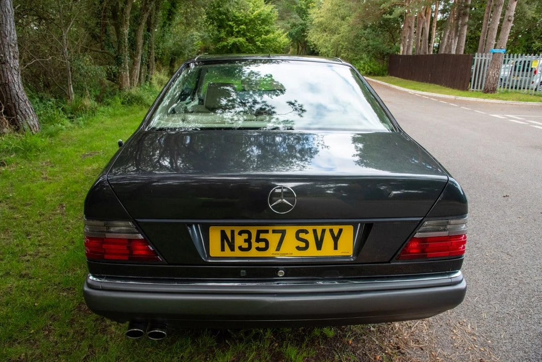 1996 Mercedes-Benz W124 E-Class - Image 21 of 30