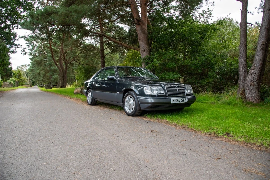 1996 Mercedes-Benz W124 E-Class - Image 8 of 30