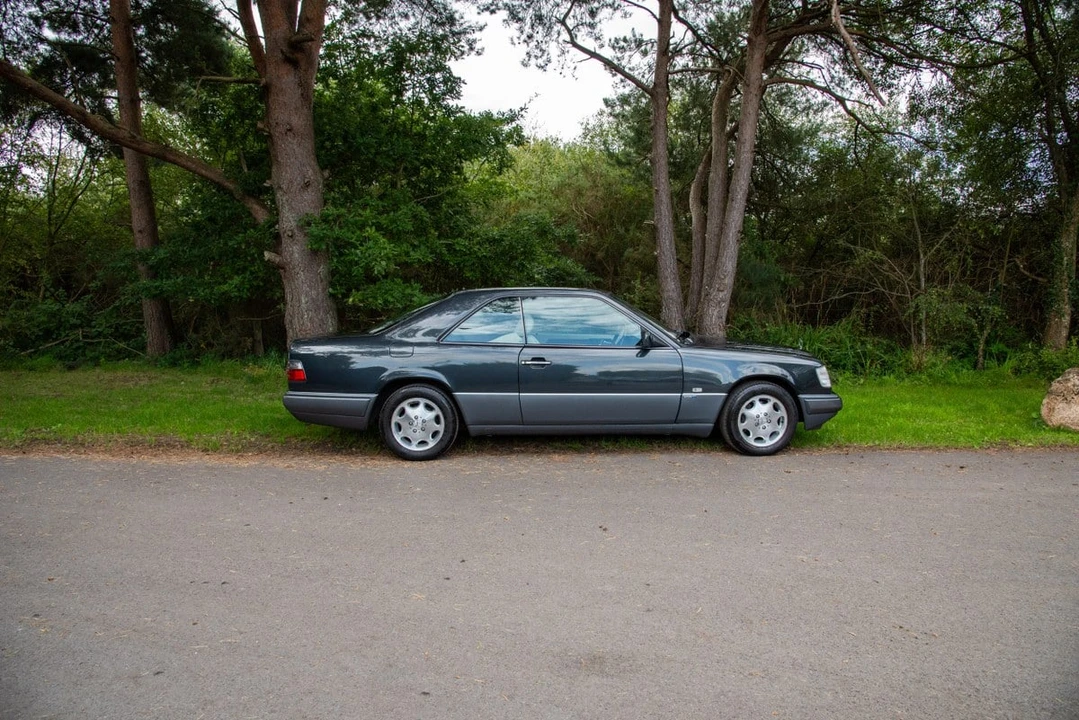 1996 Mercedes-Benz W124 E-Class - Image 4 of 30