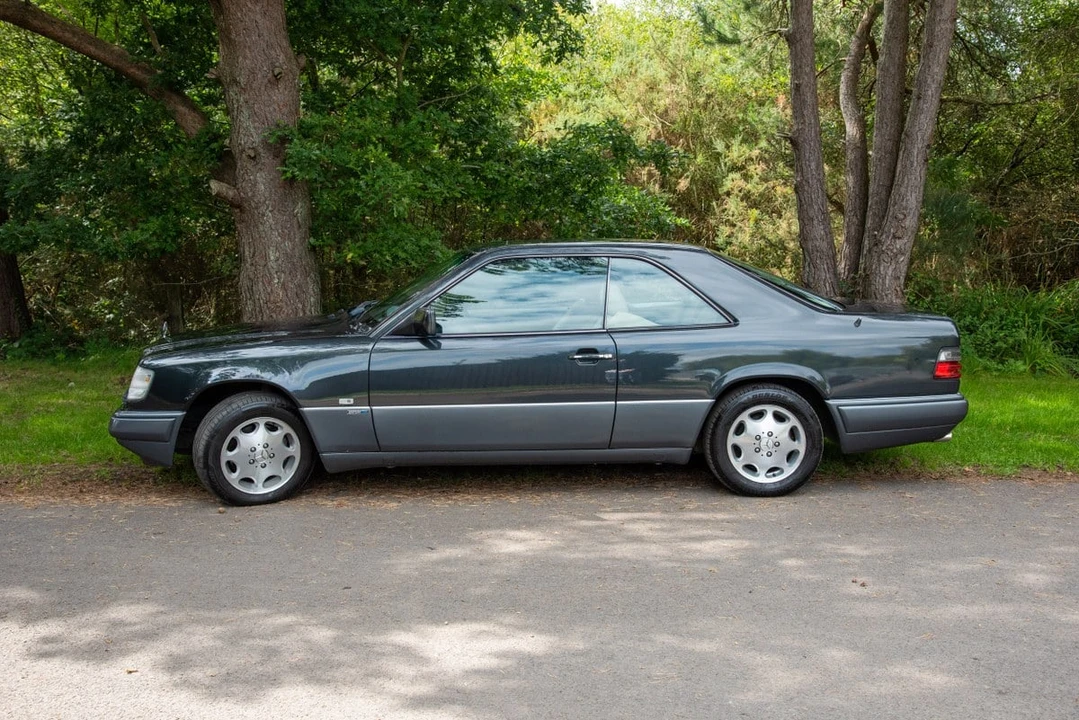 1996 Mercedes-Benz W124 E-Class - Image 25 of 30
