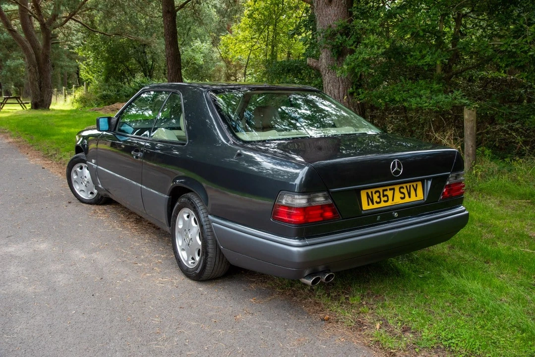 1996 Mercedes-Benz W124 E-Class - Image 3 of 30