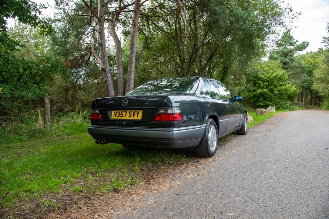 1996 Mercedes-Benz W124 E-Class - Image 23 of 30