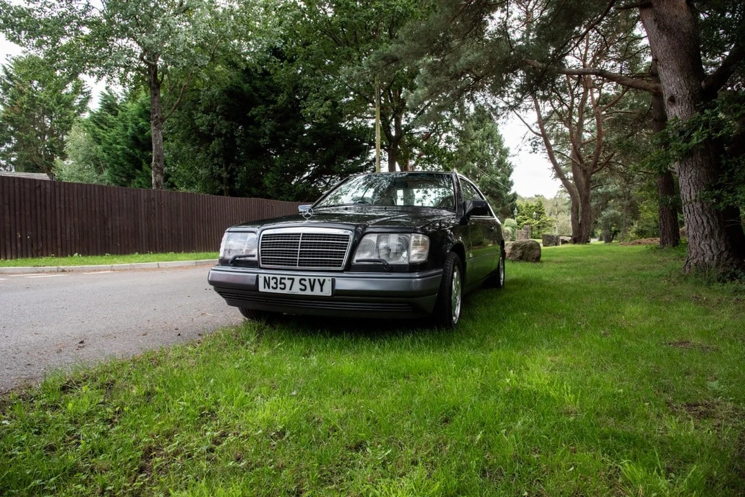 1996 Mercedes-Benz W124 E-Class - Image 16 of 30