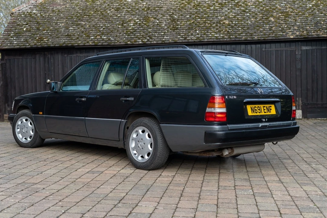 1996 Mercedes-Benz W124 E-Class - Image 22 of 30