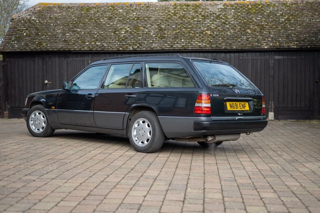 1996 Mercedes-Benz W124 E-Class - Image 23 of 30