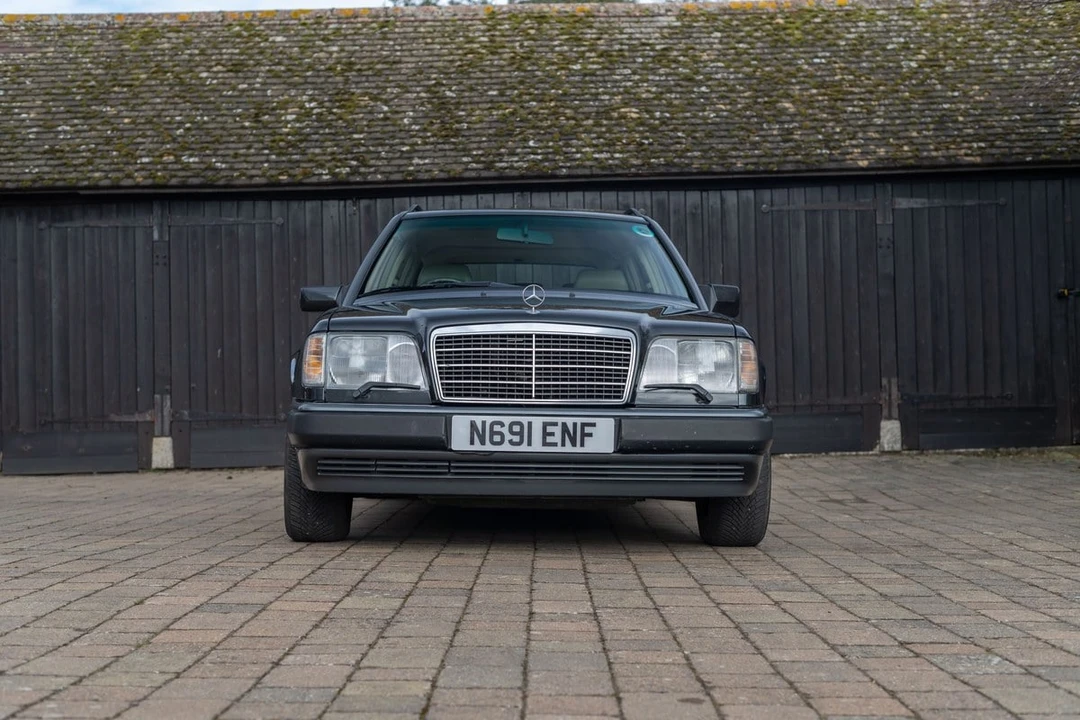 1996 Mercedes-Benz W124 E-Class - Image 4 of 30