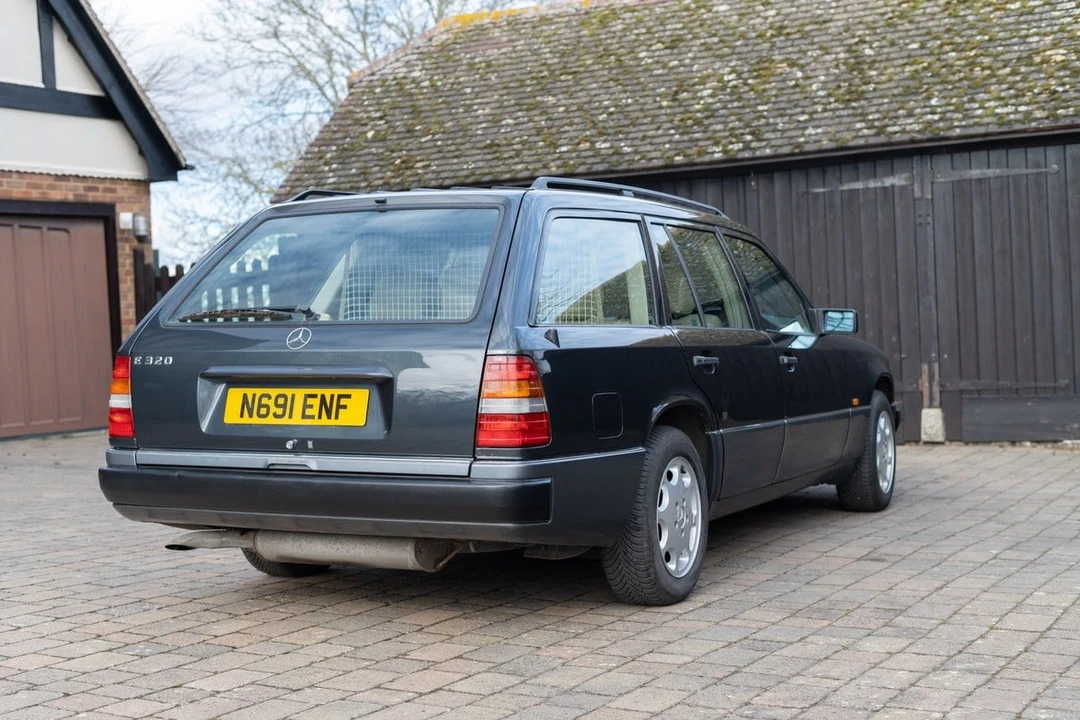 1996 Mercedes-Benz W124 E-Class - Image 15 of 30