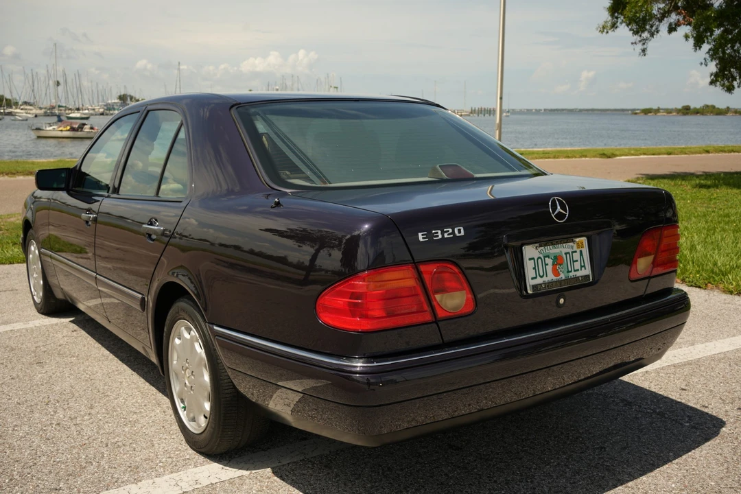 1996 Mercedes-Benz W210 E-Class - Image 16 of 31